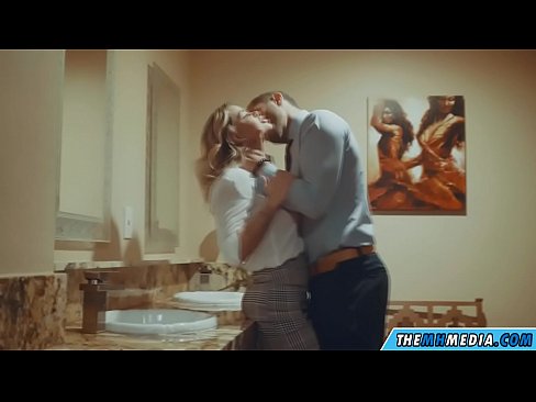 ❤️ Kiedy biuściasta blondynka uwodzi cię w publicznej toalecie ❤ Sex video at porn pl.niceporn.ru ️❤
